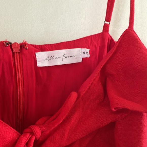 Red linen dress with ruffle and tie - Picture 3 of 4